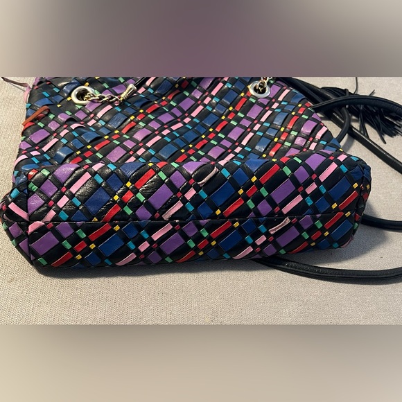 Colorful Hand Weaved Faux Leather Purse 🥳 - Picture 8 of 10